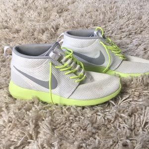 Custom ID Nike Hightop Roshes